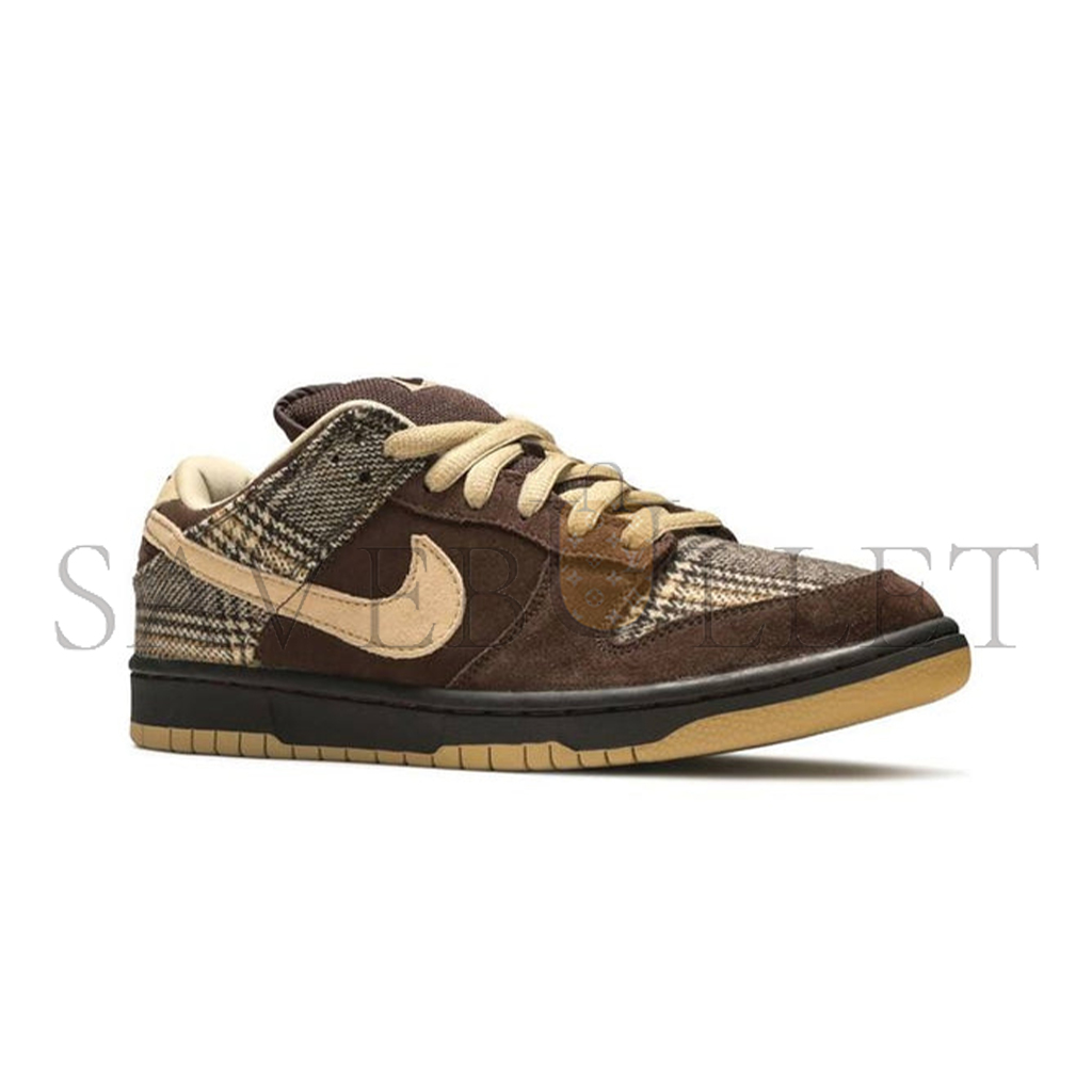 NIKE SB DUNK LOW PRO